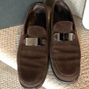 Gucci brown suede loafer, size